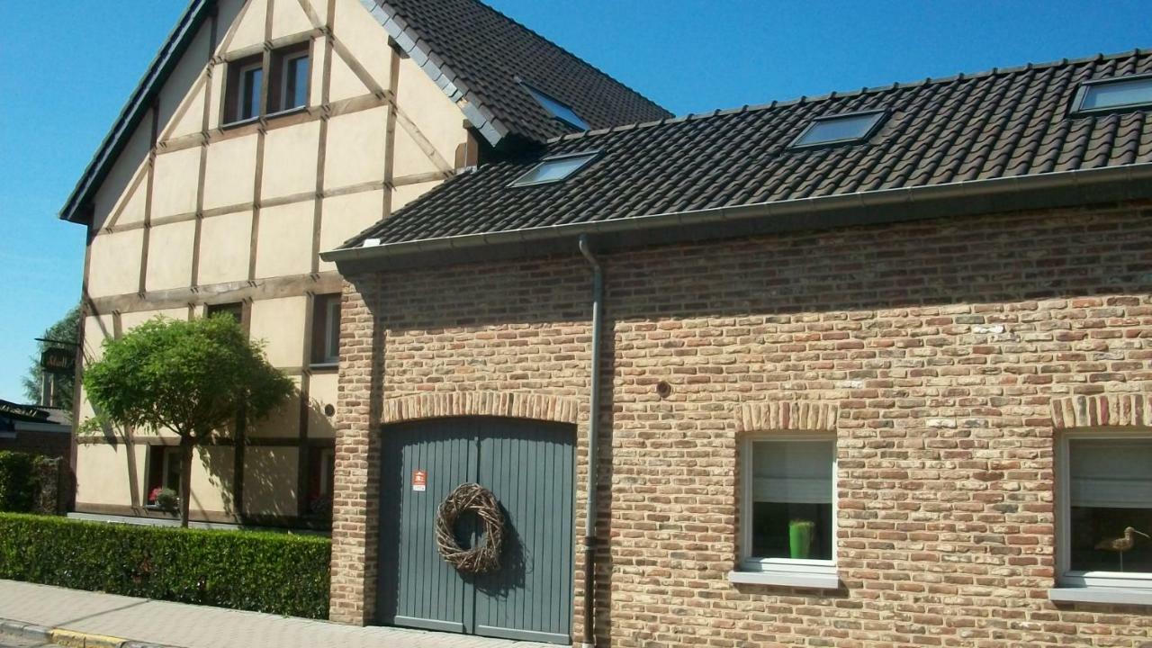 'Tmaelhof Villa Вурен Екстериор снимка