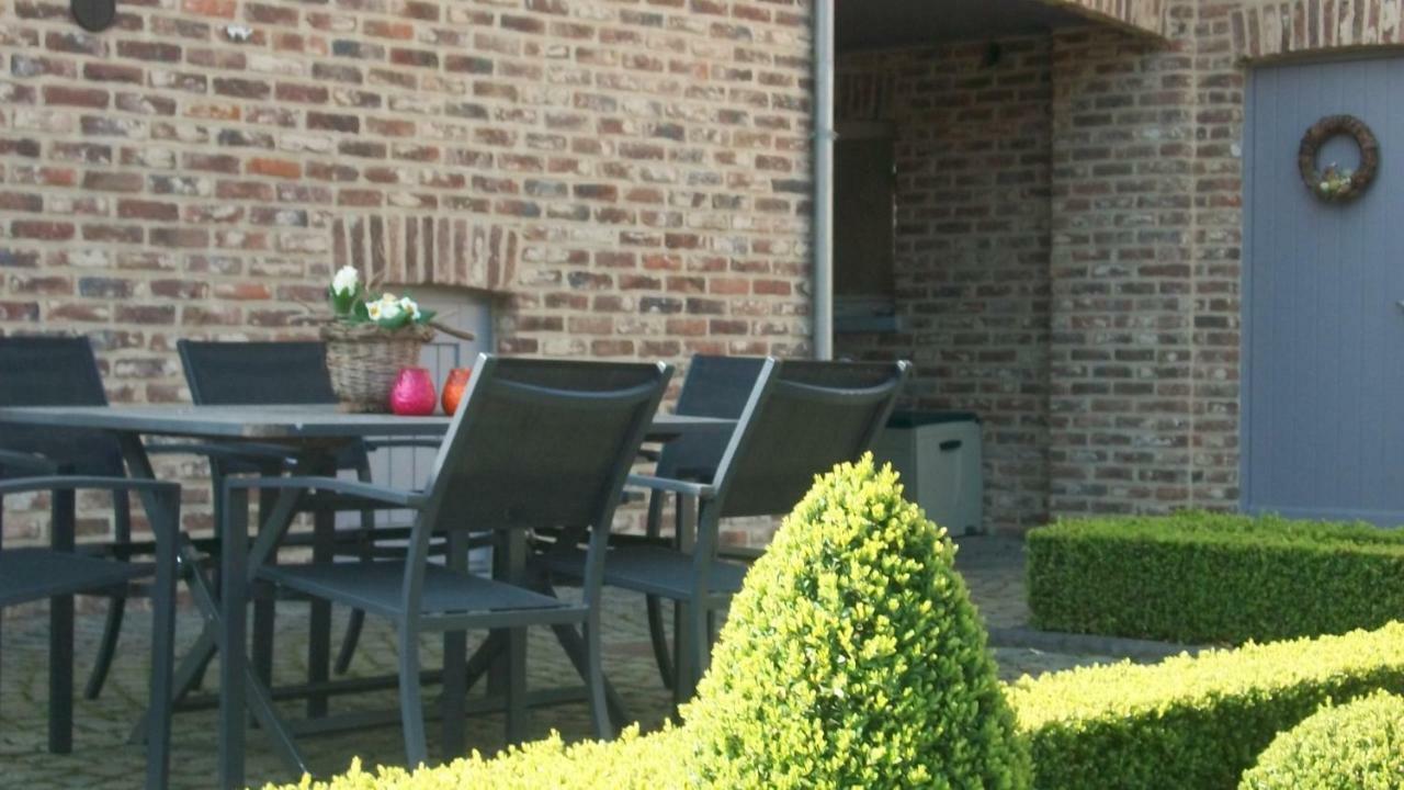 'Tmaelhof Villa Вурен Екстериор снимка
